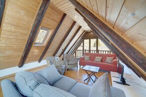 Fernseher, Kamin