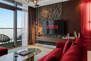 Smart TV - 5 Star Hotel Apartment - Burj Khalifa Infinity Pool - Gym - Spa (Dubai)