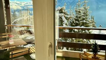 Comfort Apartment, Mountain View | Terrace/patio