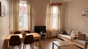 Classic Apartment | 1 bedroom, iron/ironing board, free WiFi