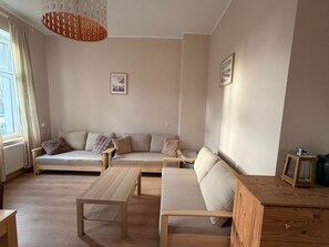 Apartamento clásico | 1 dormitorio, tabla de planchar con plancha, wifi gratis