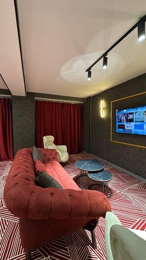 Family Suite | In-room safe, laptop workspace, blackout drapes, soundproofing - Address Hotel (Baku)