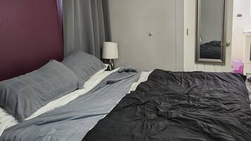 2 makuuhuonetta, silitysrauta/-lauta, Wi-Fi, vuodevaatteet