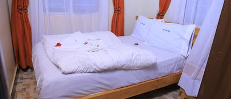 Single Room | Free WiFi