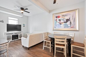 Dining - Family beach getaway| sleeps 5 (Hampton)