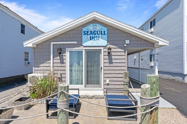 Property grounds - Hampton Beach family getaway (Hampton)