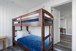 3 chambres, bureau, fer et planche à repasser, Wi-Fi