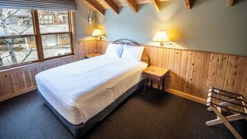 3 bedrooms, bed sheets