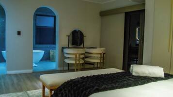 3 quartos, ferros/tábuas de passar roupa, Wi-Fi, roupa de cama