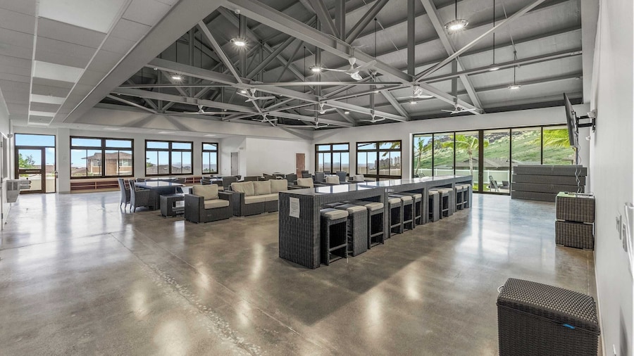 Mauna View by Avantstay 10min to Beach, Backyard