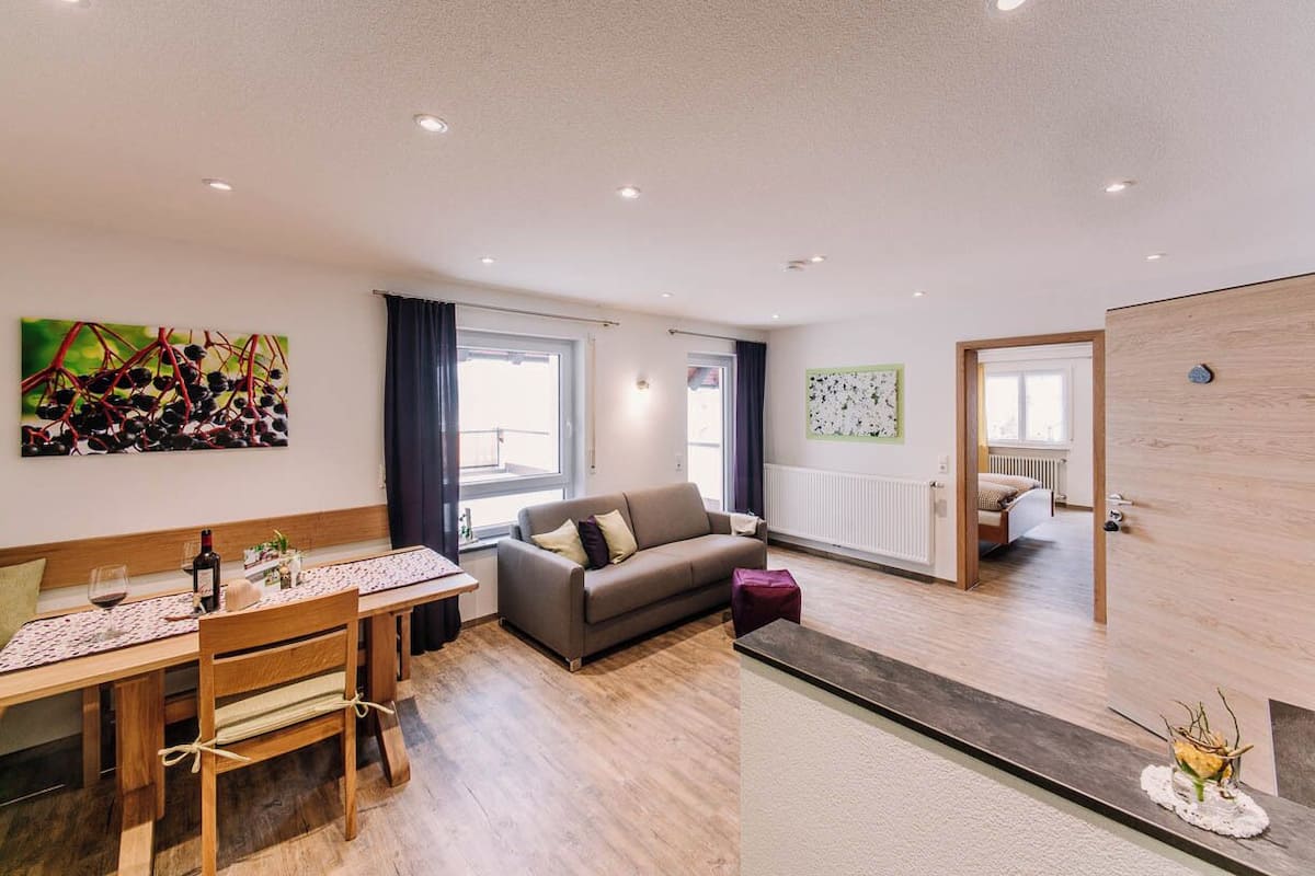 Comfort Condo, 1 King Bed with Sofa bed, Patio, Garden Area (Holunder) | Living area | TV