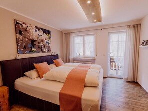 Mobiliario individual, wifi gratis, ropa de cama