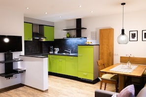 Comfort Apartment, Private Bathroom | Lounge