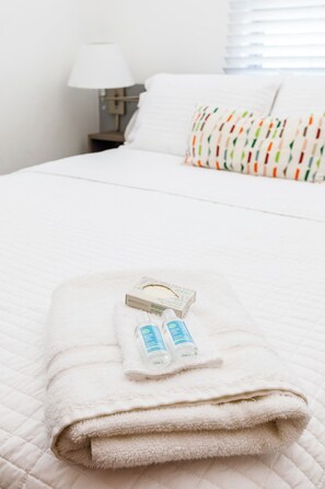 Iron/ironing board, free WiFi