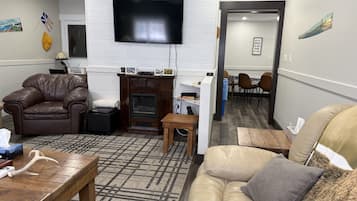 Smart TV, fireplace, printers