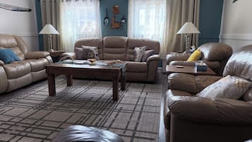 Smart TV, fireplace, printers