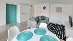 Apartamento clássico, vista para a cidade
