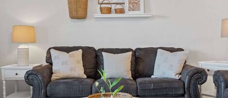 TV, DVD player, offices
