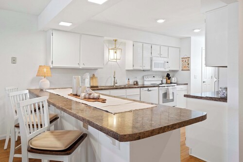 Prime Stay | Walk-In Unit, Pools, Near 76 Strip, Golf Course