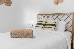 5 bedrooms, iron/ironing board, travel crib, WiFi