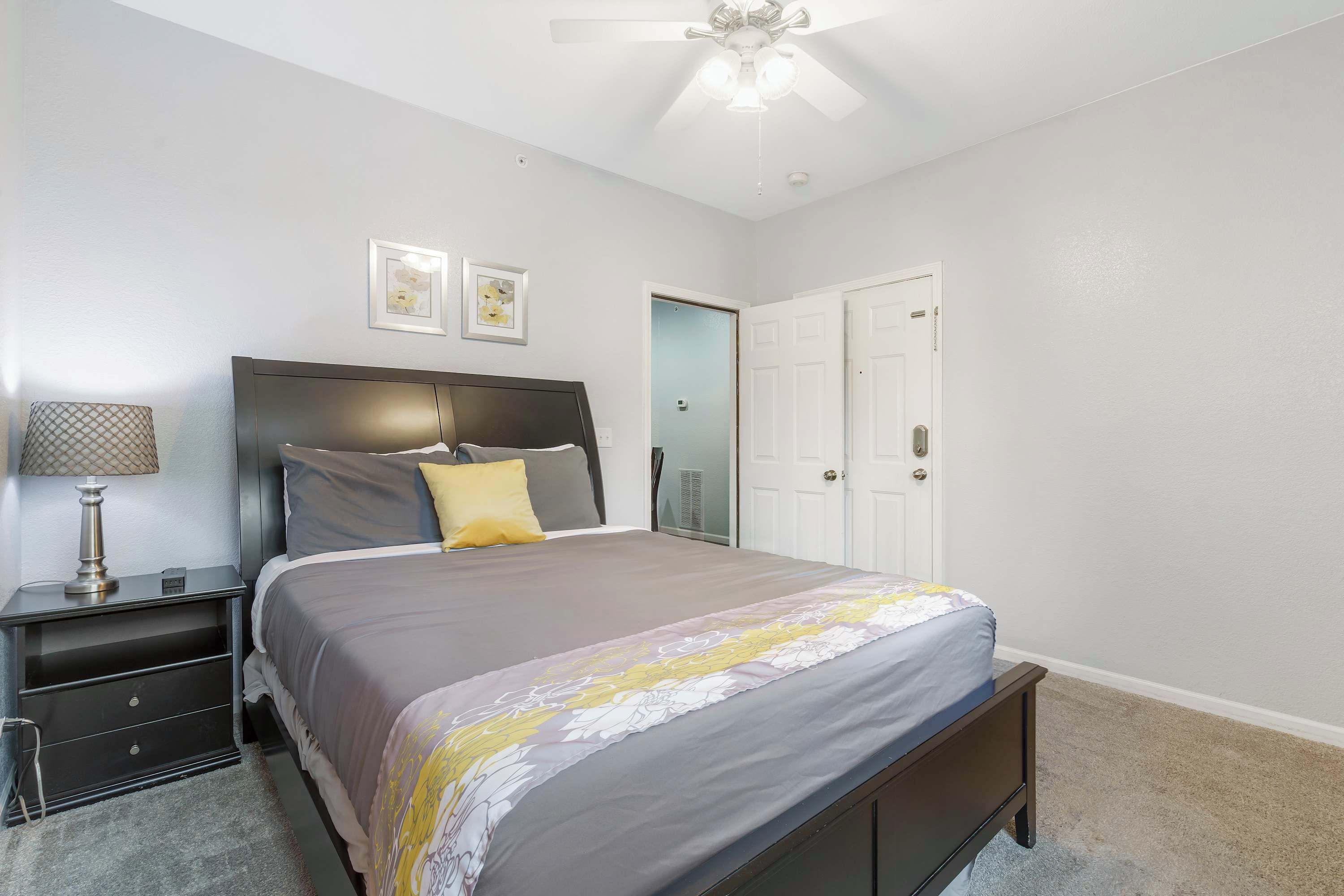 2 bedrooms, iron/ironing board, travel cot, WiFi