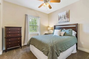 4 soverom, strykejern/-brett, reiseseng for barn og wi-fi