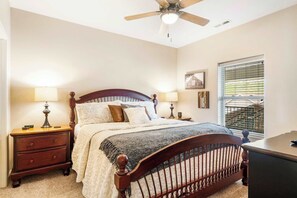 2 室のベッドルーム、アイロン / アイロン台、旅行用ベビーベッド、WiFi