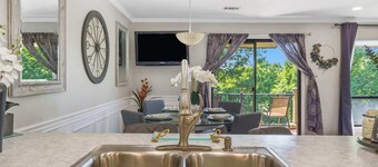 Clubhouse Bungalow | Community Amenities