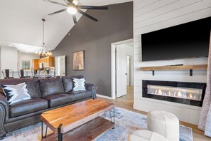 TV, fireplace - T Time Getaway | Overlooking Golf Views! (Branson West)