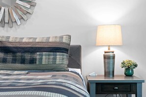 3 habitaciones, tabla de planchar con plancha, cuna de viaje y wifi 