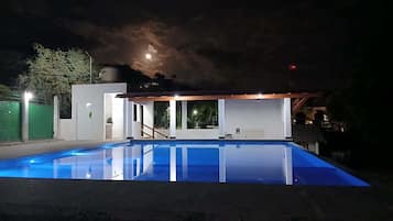 Indoor pool, outdoor pool