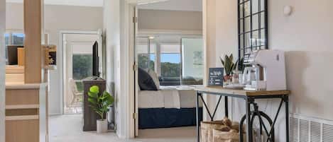3 habitaciones, tabla de planchar con plancha, wifi y ropa de cama