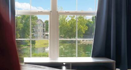 The Rockford Escape | Holiday Hills Branson | Golf Resort | Outdoor Pools