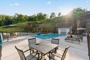 Seasonal Pool - Our Happy Place in the Heart of Branson (Branson)