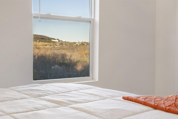 3 室のベッドルーム、アイロン / アイロン台、WiFi、ベッドシーツ