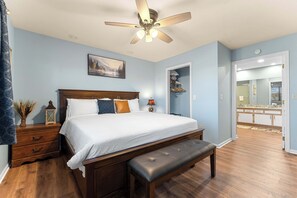 2 bedrooms, iron/ironing board, travel cot, WiFi - Golf Course Escape | Resort Amenities (Branson)