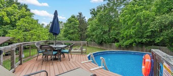 The Cozy Cottage Getaway | Private Pool & Hot Tub