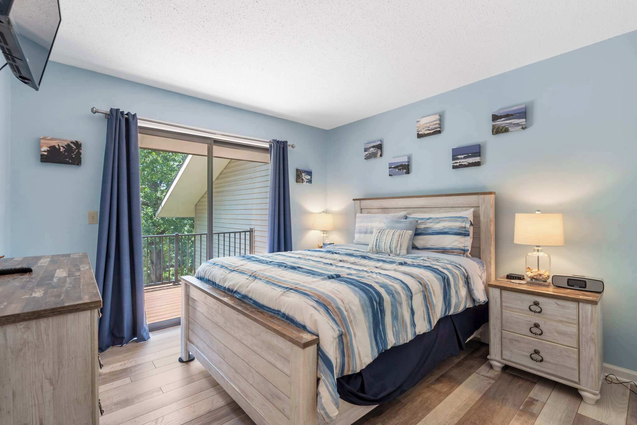 3 habitaciones, tabla de planchar con plancha, cuna de viaje y wifi 