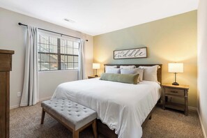 2 多间卧室、熨斗/熨衣板、旅行婴儿床、WiFi