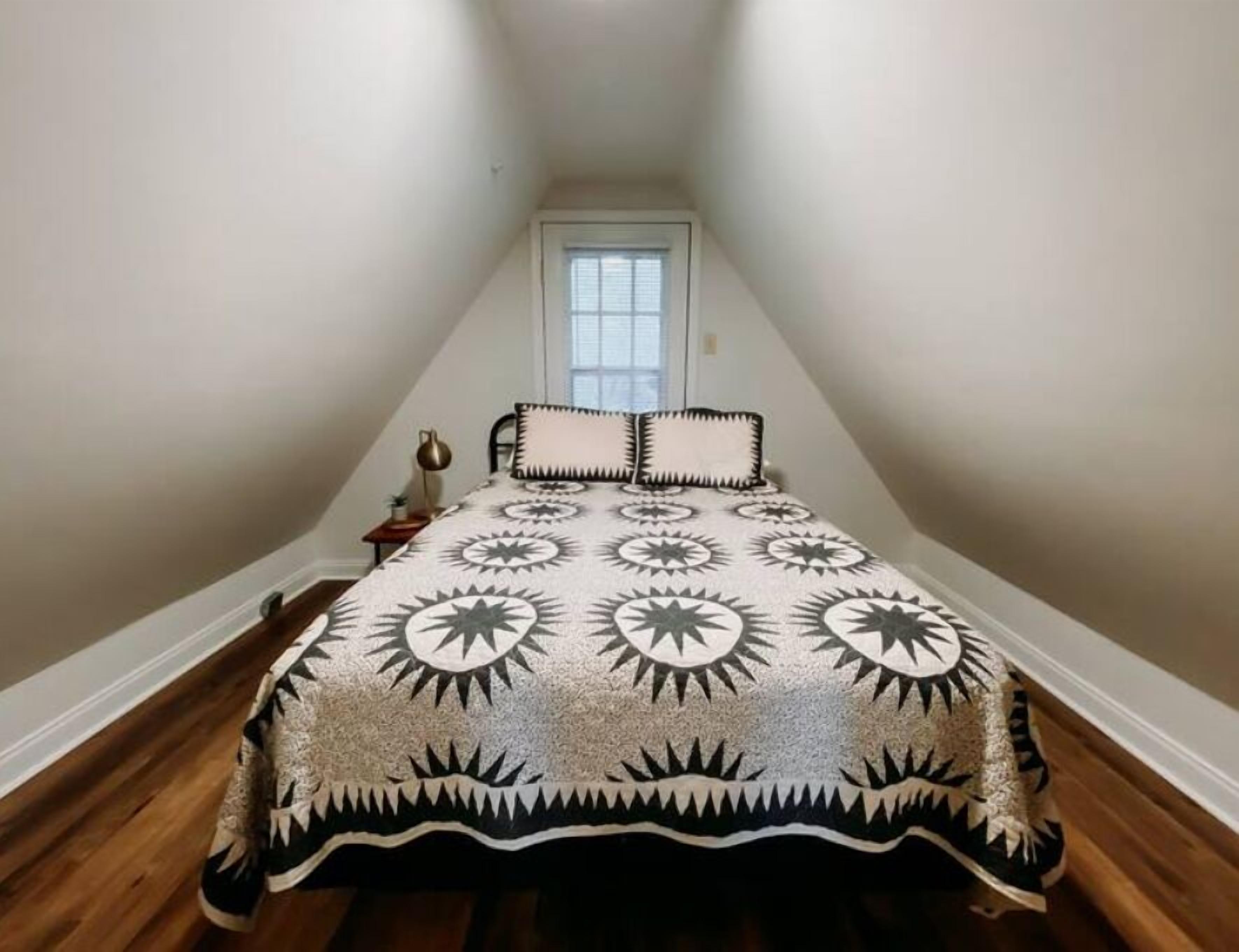 4 dormitorios, tabla de planchar con plancha, wifi y ropa de cama