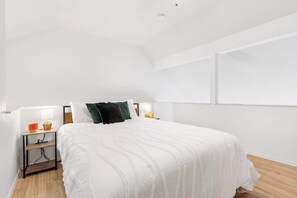 2 bedrooms, iron/ironing board, travel cot, WiFi