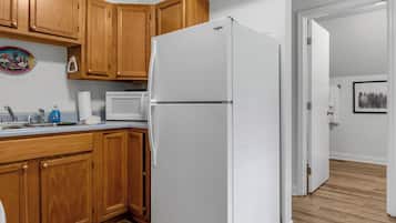 Kühlschrank, Mikrowelle
