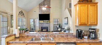 Honey Bee Inn w/ Communal Amenities & More!