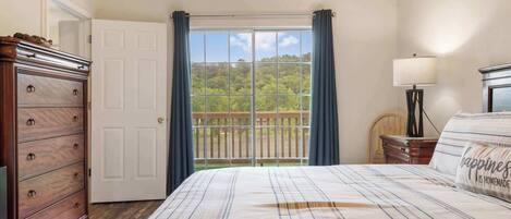 2 habitaciones, tabla de planchar con plancha, cuna de viaje y wifi