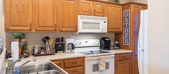 Whippoorwill Woods – 3 BDR w/ Tons of Amenities!