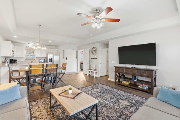 TV, DVD player, offices