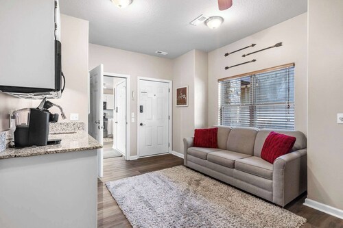 Oak Lane Escape - Branson - Resort Condo on Golf Course w/ Endless Amenities