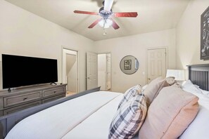 3 habitaciones, tabla de planchar con plancha, cuna de viaje y wifi 