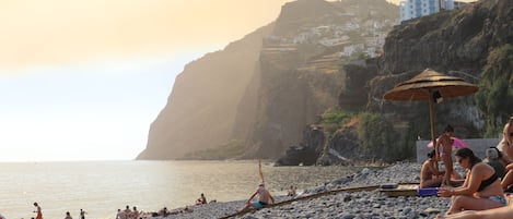Sun-loungers, beach towels