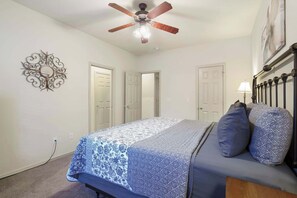 3 Schlafzimmer, Bügeleisen/Bügelbrett, Reisekinderbett, WLAN